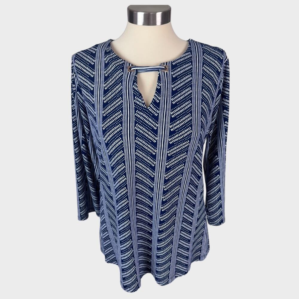 Magnolia Grace Primmie Key Hole Medium Blue White Pattern 3/4 Sleeve Blouse